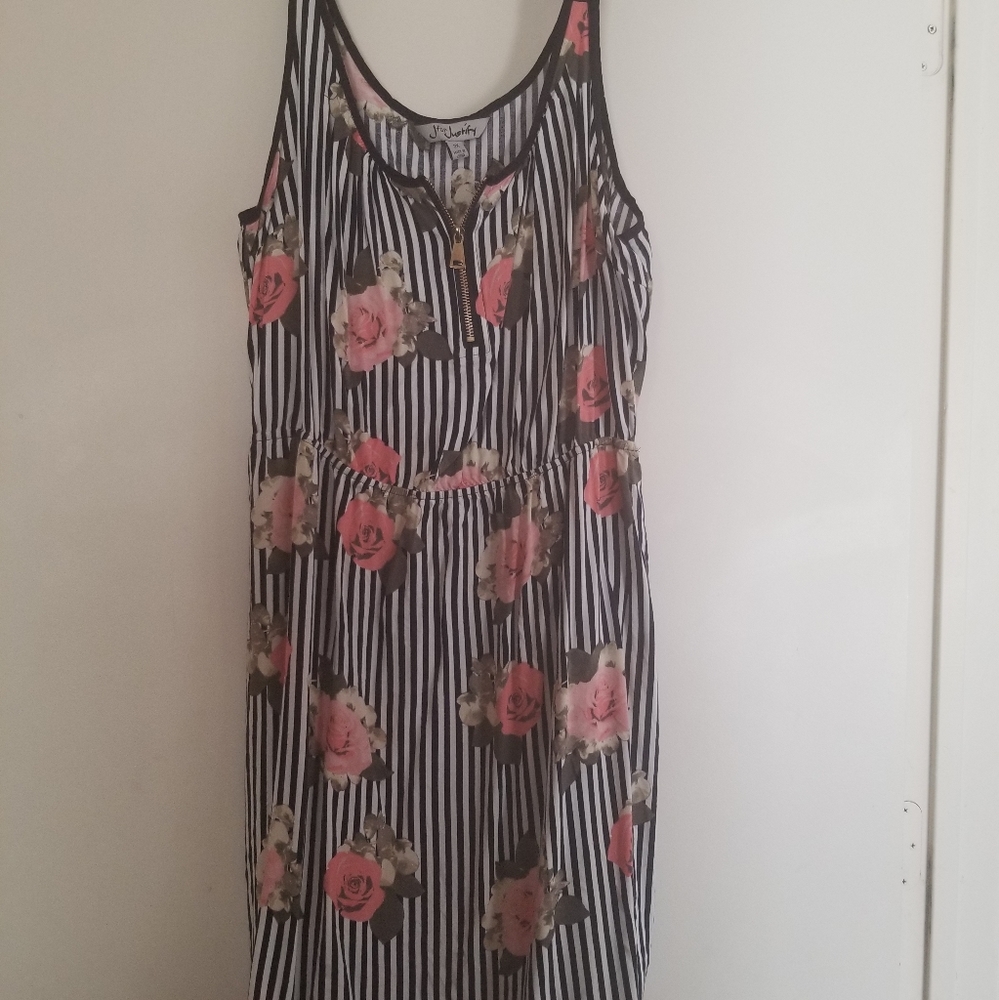 2x floral dress